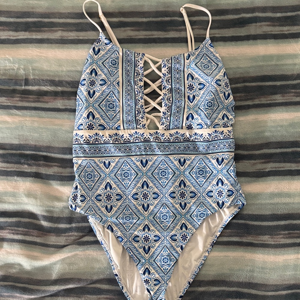 LaBlanca Elegant Blue Patterned One Piece Swimsuit